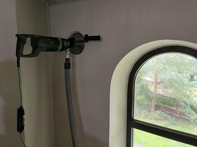 Przewierty stropu, wiercenie diamentowe, wiertnica