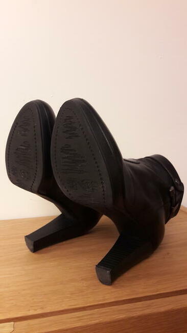 Botki Nero Giardini - czarne - r. 37