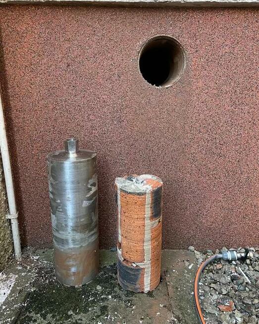 Przewierty stropu, wiercenie diamentowe, wiertnica