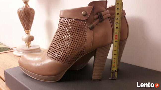 Botki Nero Giardini - beżowe - r. 37