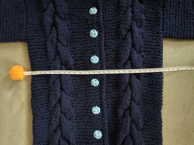 Ręcznie robiony kombinezon niemowlęcy z kapturem - granacik