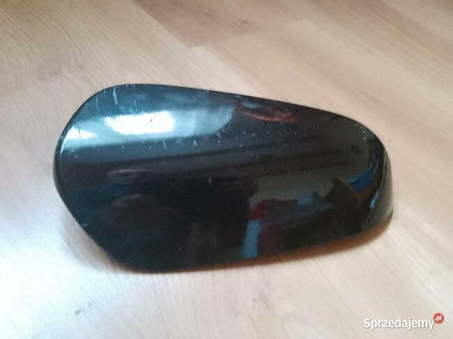 Nakładka lusterka prawa Toyota Yaris III czarna