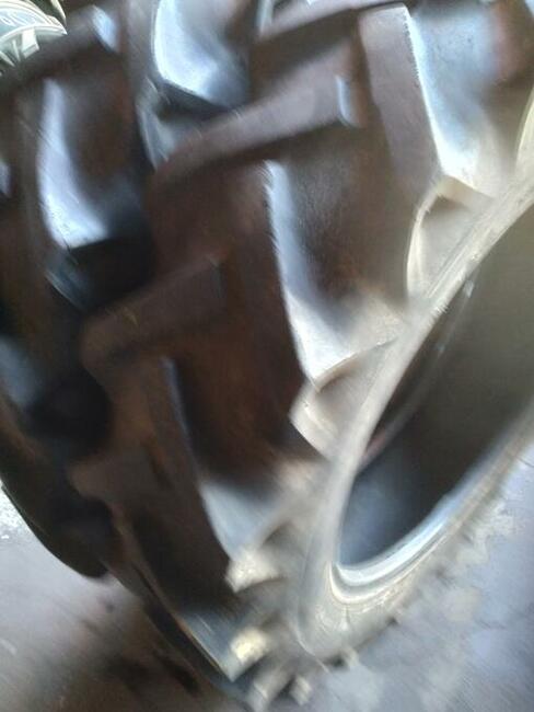 opony 9-24 dunlop traktor 2 sztuki nie naprawiane nie zpękan