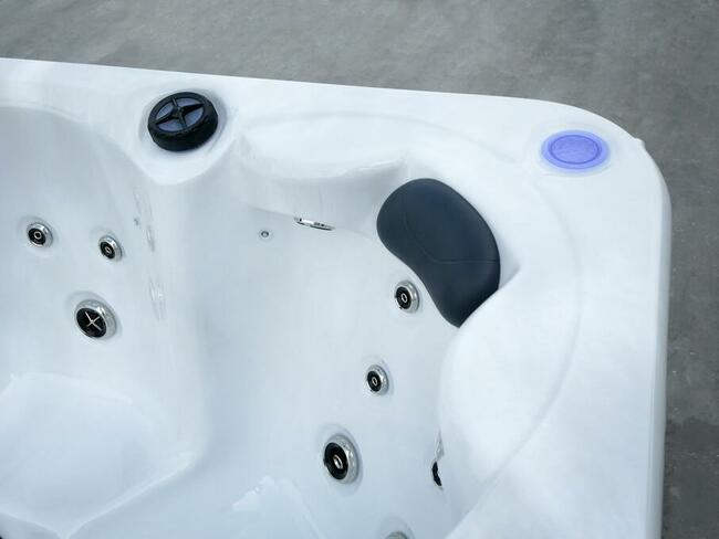 Potężne Jacuzzi Ogrodowe Trident Premium!