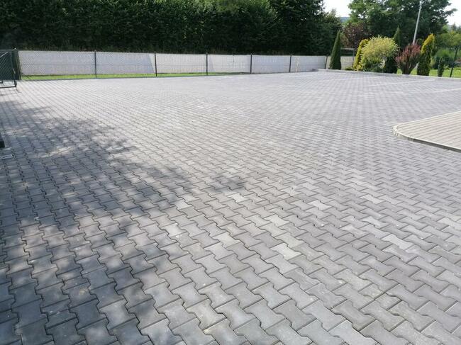 Usługi brukarskie , kostka brukowa , prace ziemne