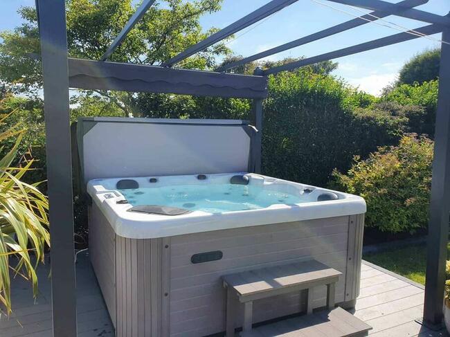 Potężne Jacuzzi Ogrodowe Trident Premium!