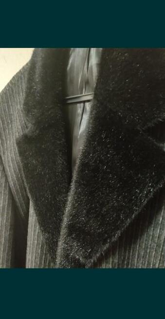 Sprzedam pół płaszcz 62 Rozmiar 400zl