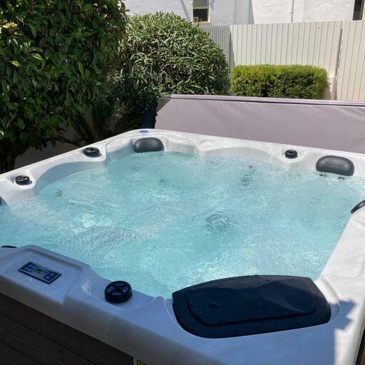 Potężne Jacuzzi Ogrodowe Trident Premium!