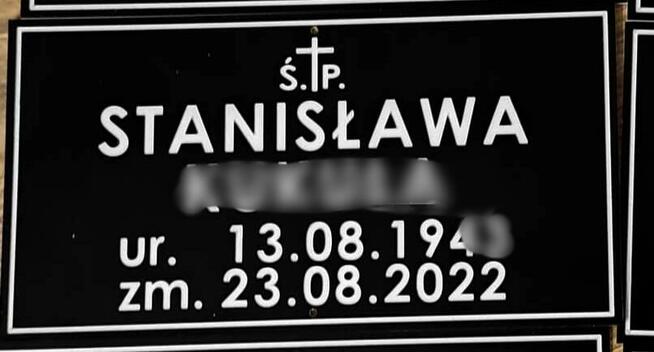 Tabliczka na urnę trumnę krzyż