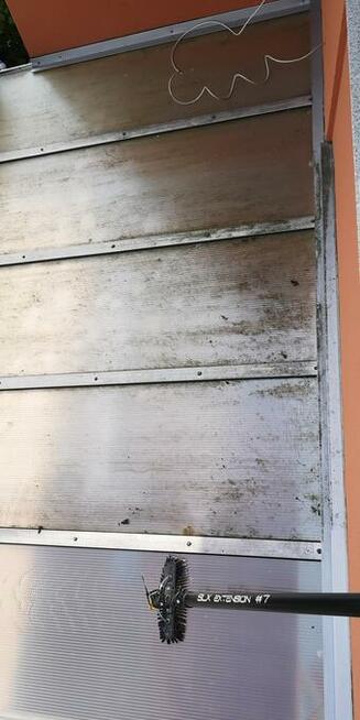 Wysokościowe mycie okien, witryn, fasad i przeszkleń