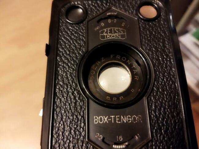 Aparat fotograficzny Zeiss Ikon Box-Tengor stan dobry .