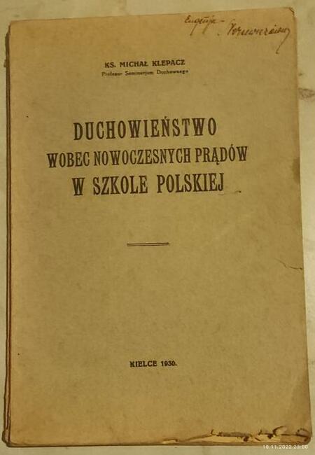 Wyprzedam tradycyjne książki i czasopisma w rożnych formach