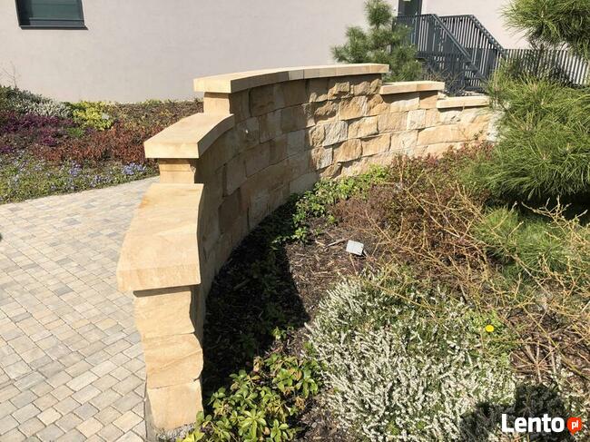 Kamień murowy rzędowy cięty łupany z piaskowca polskiego
