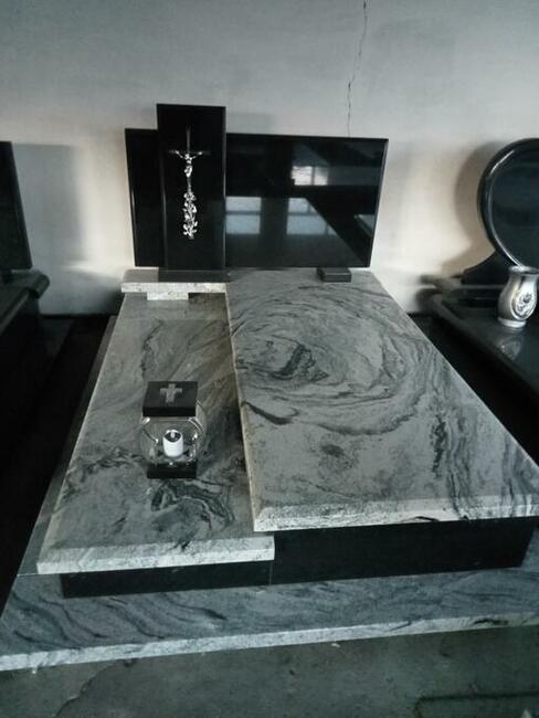 Nagrobki schody parapety