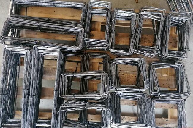 Stal strzemiona budowlane figury zbrojenia jarzemka