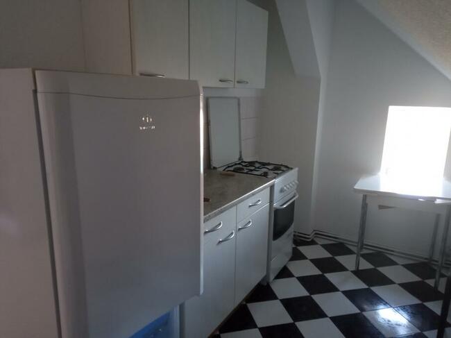 Mam do wynajęcja miesz 2 pokoj.