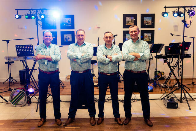 Zespół muzyczny DI WERS profesjonalna oprawa muzyczna wesel