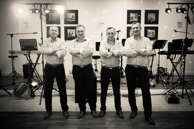 Zespół muzyczny DI WERS profesjonalna oprawa muzyczna wesel