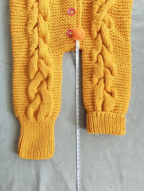 Ręcznie robiony kombinezon niemowlęcy z kapturem - słoneczko