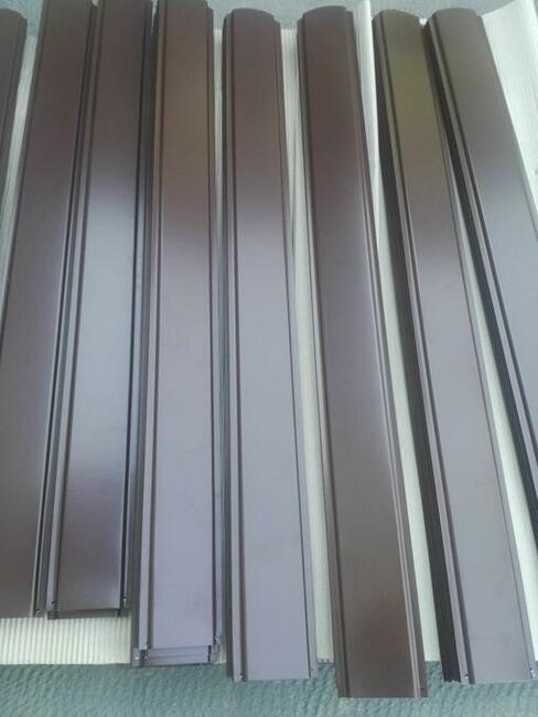 Sztachety metalowe gr.1mm OMEGA ocynkowane proszkowo 9,3cm