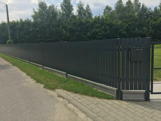 Sztachety metalowe gr.1.5mm STANDARD PLUS malowane 9cm