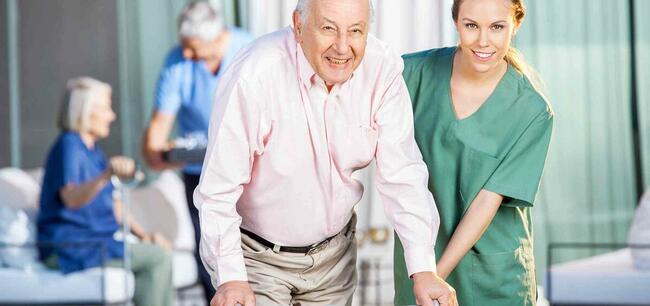 Opiekunka praca w Polsce lub za granica