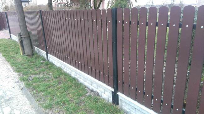 Sztachety gr.1mm STANDARD8 metalowe ocynkowane kolor 8cm