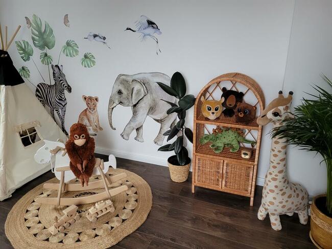 Szafka wiklinowa z drzwiczkami wiklinowy mebel regał półka