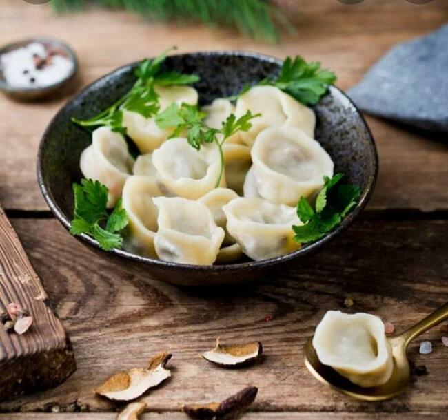 Pierogi z kapusta i grzybkami, uszka 100szt kupujesz, a 40 fre