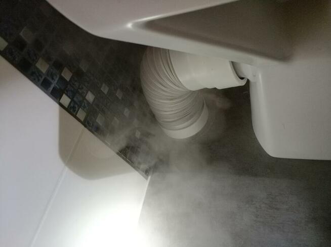 Lokalizacja źródeł nieprzyjemnych zapachów odorów zadymianie