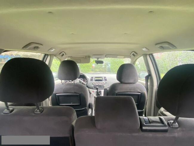 Mitsubishi Grandis 7 osobowy Nowe Opony Wymieniona Dwumasa Stan Super