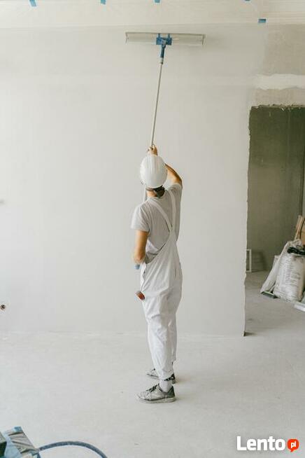 REMONTY I WYKOŃCZENIA MIESZKAŃ