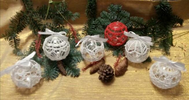 Bombki choinkowe różne wzory i kolory