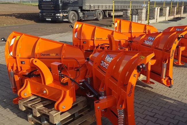 Pług do śniegu składany, strzałkowy Yeti 3000 - do ciągnika