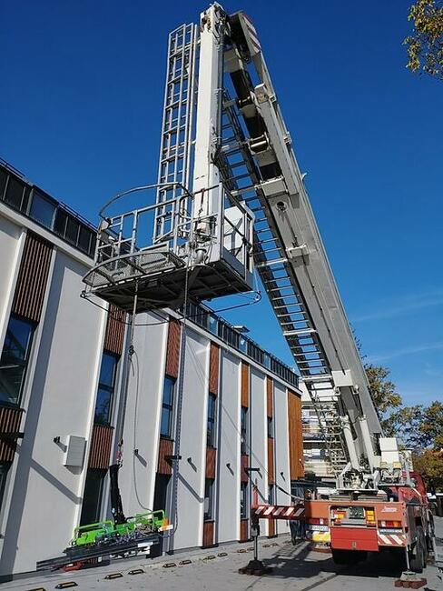 Podnośnik koszowy 40 42m Usługi Wrocław