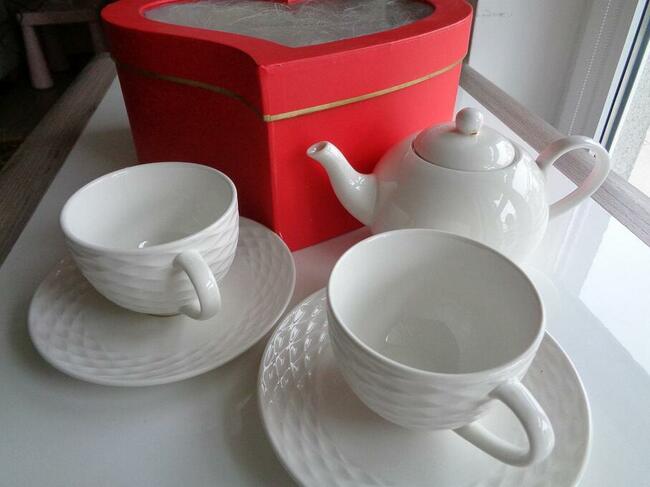 Kpl filiżanek + czajniczek