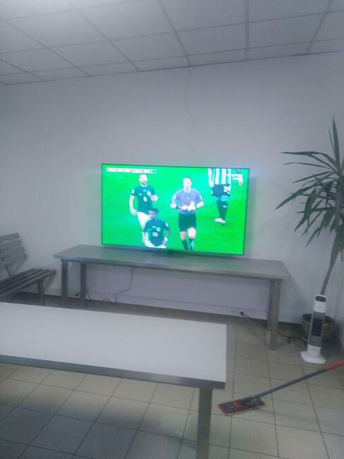 Montaż anten satelitarnych naziemnych telewizora na ścianie