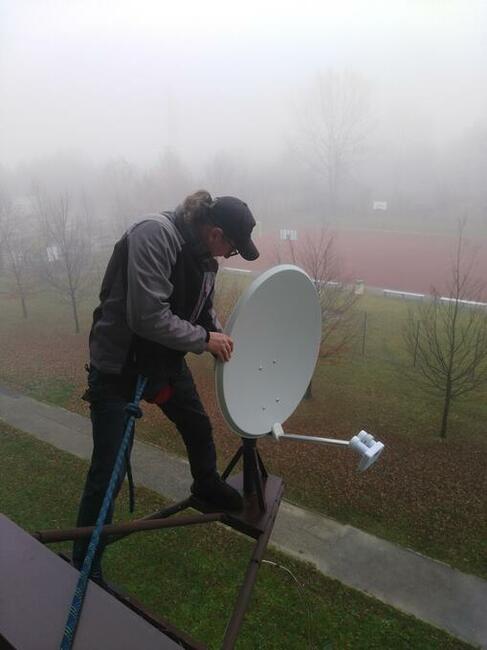 Montaż anten satelitarnych naziemnych telewizora na ścianie