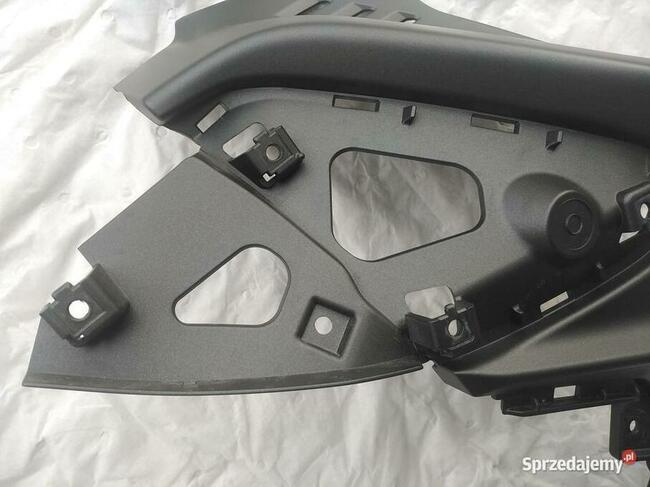 Osłona zbiornik paliwa B67-24129-00-P4 Yamaha MT10 2018-2020