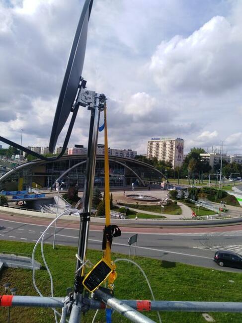 Montaż anten satelitarnych naziemnych telewizora na ścianie