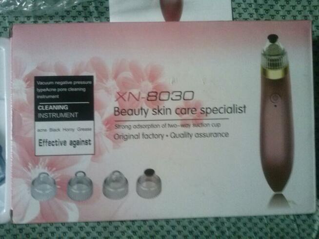 Urządzenie do usuwania wągrów, zaskórników itp., 36 zł.