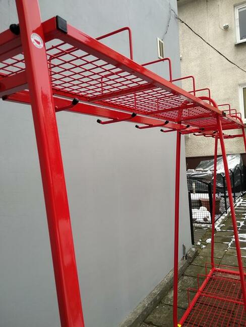 Wieszak do strażackiej szatni 6 - stanowiskowy