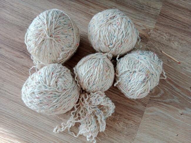 274 GR kremowa dekoracyjna wełna włóczka