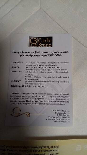 Obrus z serwetkami, kremowy tanio sprzedam