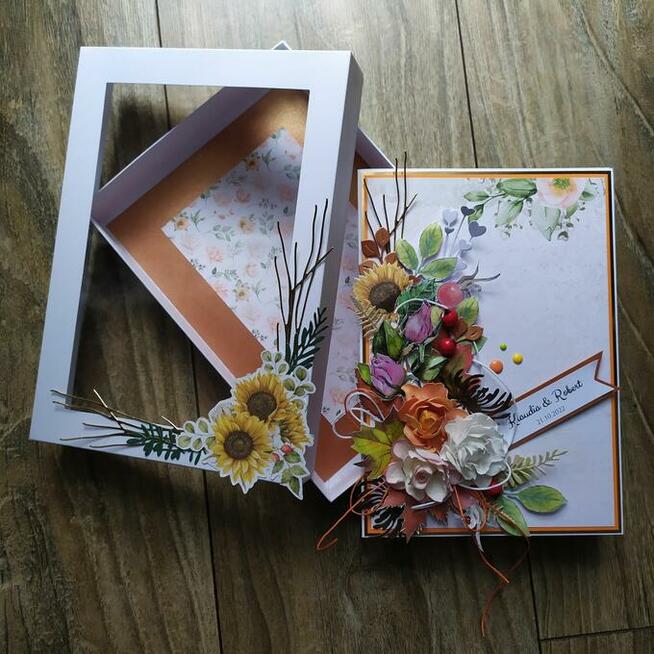 Karty z życzeniami w pudełeczku