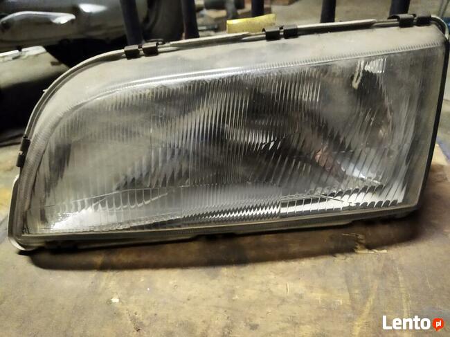Reflektor przód prawy i lewy Volvo V40