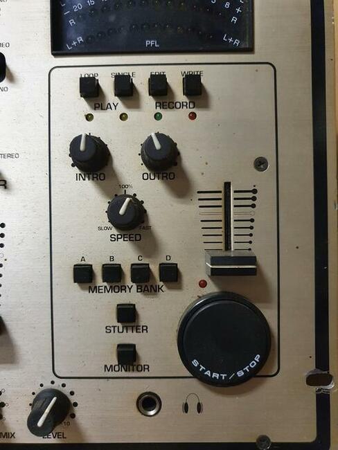 Mikser NUMARK DM1885X