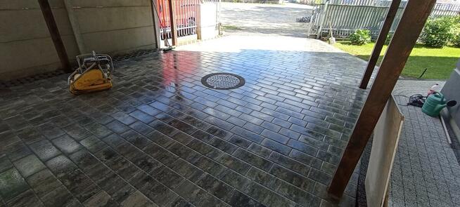 Układanie kostki brukowej