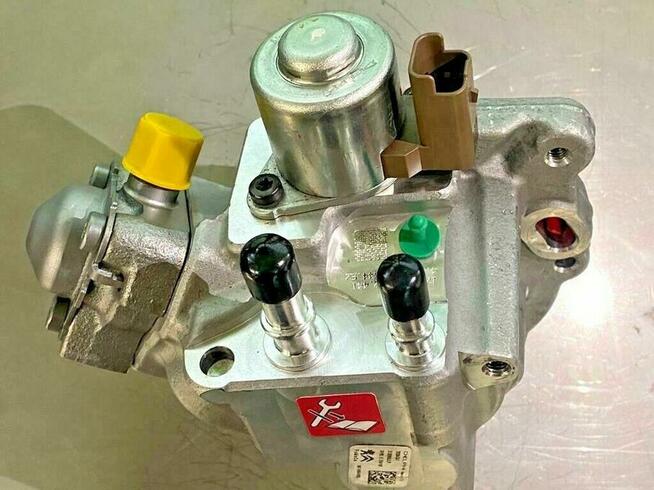 Pompa Ford Citroen Peugeot 2,0 TDCI HDI 28384347 9674984
