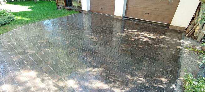 Układanie kostki brukowej